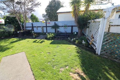 Photo of property in 10 Grant Street, Dannevirke, 4930