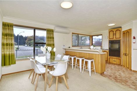 Photo of property in 154 Royal Park Drive, Parklands, Christchurch, 8083