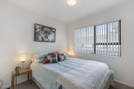 Photo of property in 71 Burundi Avenue, Clendon Park, Auckland, 2103