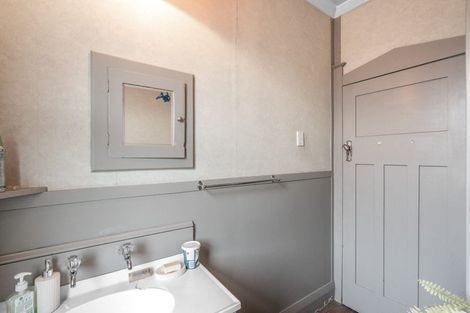 Photo of property in 27 Ferry Road, Edendale, 9825