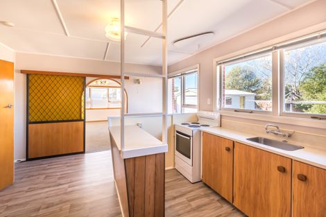 Photo of property in 32 Bournemouth Crescent, Aranui, Christchurch, 8061