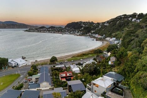 Photo of property in 90b Awa Road, Seatoun, Wellington, 6022