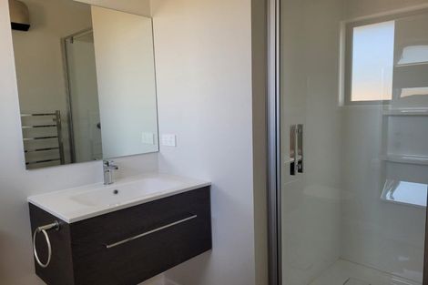 Photo of property in 77 Lincoln Road, Carterton, 5713