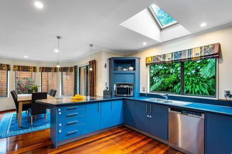 Photo of property in 8 Fernridge Way, Tirohanga, Lower Hutt, 5010