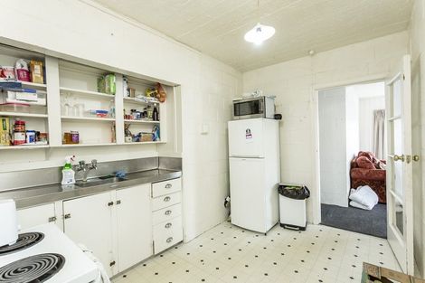 Photo of property in 28 Smith Street, Dunedin Central, Dunedin, 9016