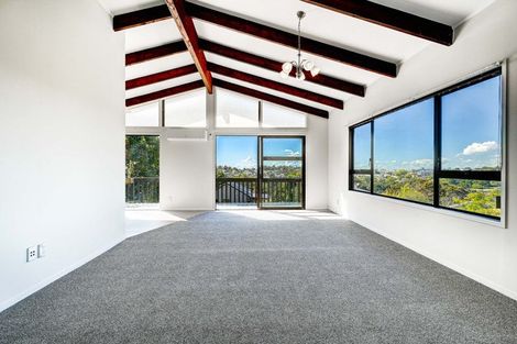 Photo of property in 29 Noeleen Street, Glenfield, Auckland, 0629