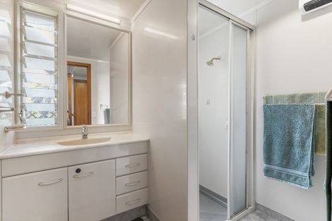 Photo of property in 63 Parkhill Road, Mellons Bay, Auckland, 2014