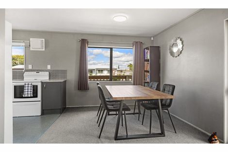 Photo of property in 23 Lloyd Drive, Nawton, Hamilton, 3200