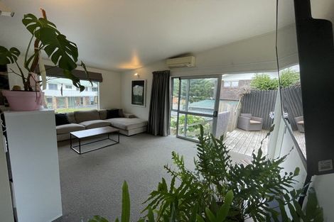 Photo of property in 12 Nevada Drive, Merrilands, New Plymouth, 4312