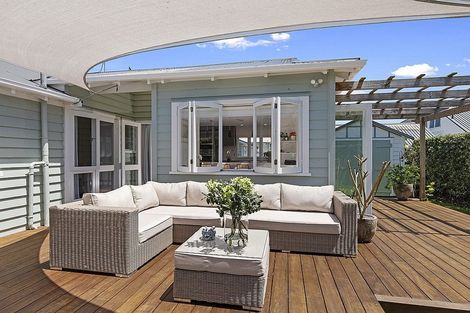 Photo of property in 56 Norwood Road, Bayswater, Auckland, 0622