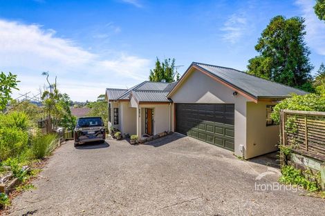 Photo of property in 2/667 East Coast Road, Browns Bay, Auckland, 0630