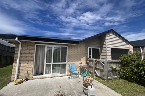 Photo of property in 11 Faber Place, Rototuna North, Hamilton, 3210