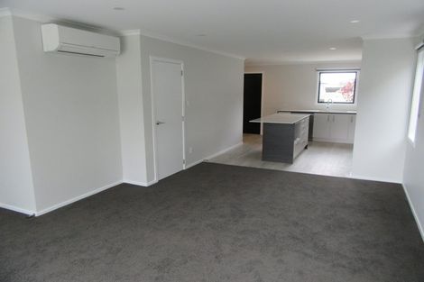 Photo of property in 54 Mawai Hakona Drive, Wallaceville, Upper Hutt, 5018