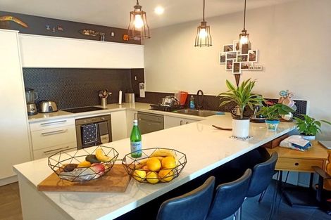 Photo of property in 4/2 Dyers Pass Road, Cashmere, Christchurch, 8022