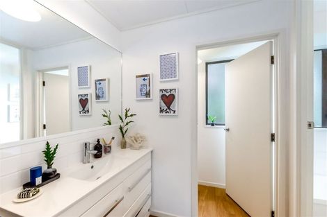 Photo of property in 39 Waimea Road, Waikanae Beach, Waikanae, 5036