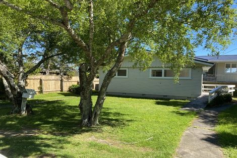 Photo of property in 15 Pekanga Road, Normandale, Lower Hutt, 5010