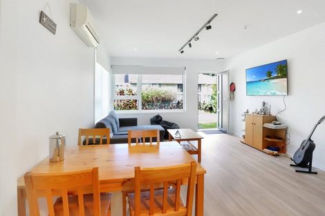 Photo of property in 2/46 Fairfield Avenue, Addington, Christchurch, 8024