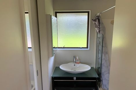 Photo of property in 1/35 D'oyly Drive, Stanmore Bay, Whangaparaoa, 0932