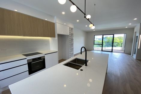 Photo of property in 15 Mina Way, Browns Bay, Auckland, 0630