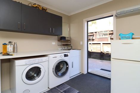 Photo of property in 2 Jessop Street, South Hill, Oamaru, 9400