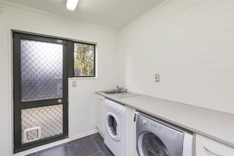 Photo of property in 48 Oak Crescent, Ashhurst, 4810