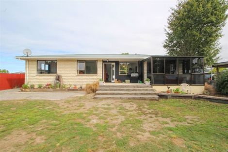 Photo of property in 27 Queen Street, Pareora, 7912