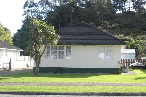 Photo of property in 35 Fleet Street, Naenae, Lower Hutt, 5011