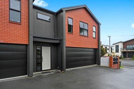 Photo of property in 1/3 Charlemont Street, Whitiora, Hamilton, 3200