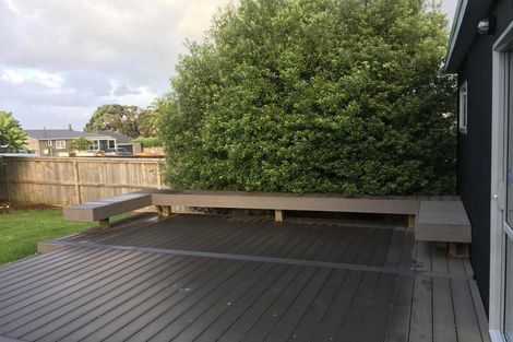 Photo of property in 27 Crispe Road, Clarks Beach, 2122