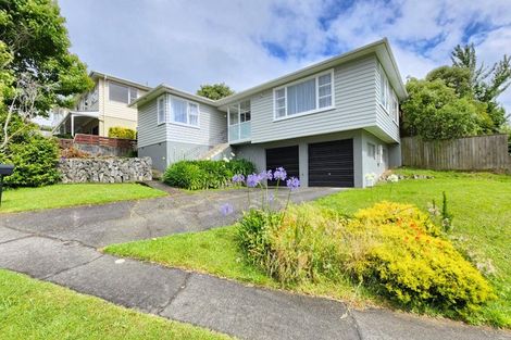 Photo of property in 10 Oriel Avenue, Tawa, Wellington, 5028
