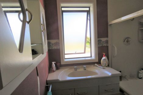 Photo of property in 18 College Street, Oamaru North, Oamaru, 9400