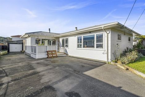 Photo of property in 20 Karamu Crescent, Wainuiomata, Lower Hutt, 5014