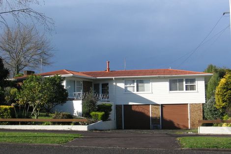 Photo of property in 14 Helena Road, Hillcrest, Hamilton, 3216