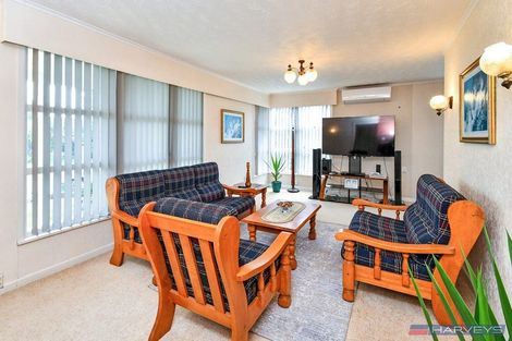 Photo of property in 43 Mckean Avenue, Manurewa, Auckland, 2102