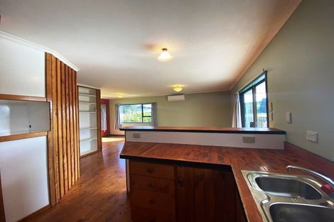 Photo of property in 688 Kahikatea Flat Road, Waitoki, Kaukapakapa, 0871
