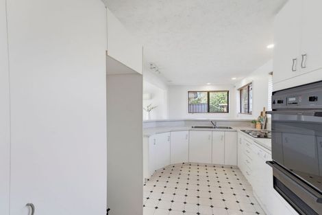 Photo of property in 52 Valecrest Avenue, Parklands, Christchurch, 8083