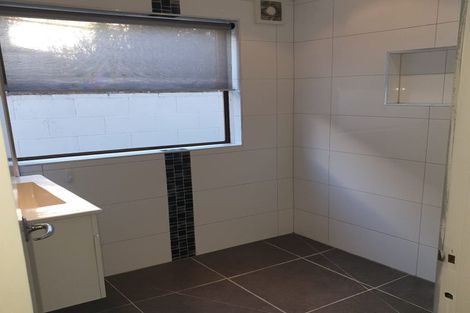 Photo of property in 15 Stonehurst Avenue, Waiuku, 2123