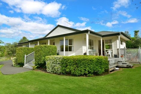 Photo of property in 12 Wyn Close, Kaukapakapa, 0871