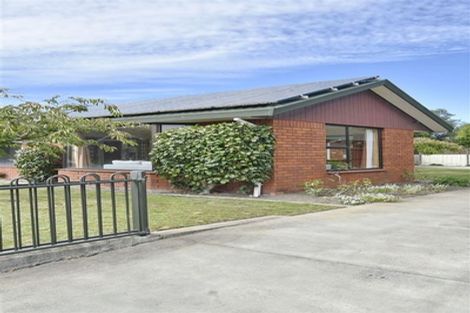 Photo of property in 154 Royal Park Drive, Parklands, Christchurch, 8083