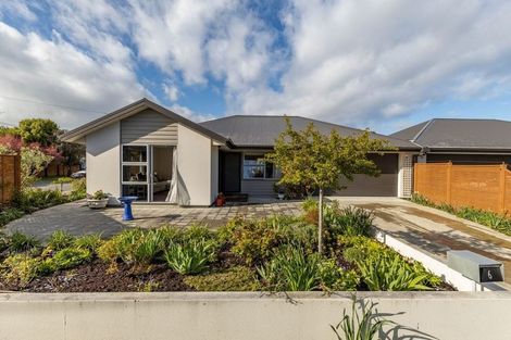 Photo of property in 76 Palatine Terrace, Saint Martins, Christchurch, 8022