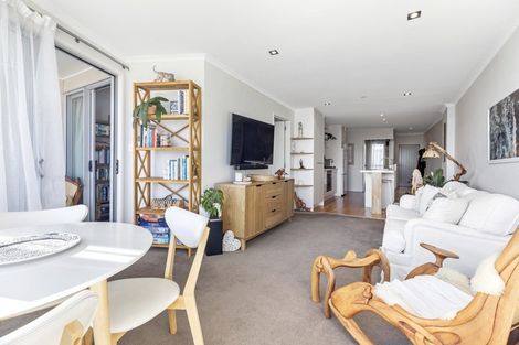 Photo of property in Algarve Apartments, 314/332 Maunganui Road, Mount Maunganui, 3116