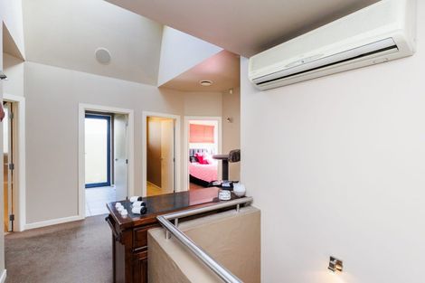 Photo of property in 5 The Oaks, Awapuni, Palmerston North, 4412