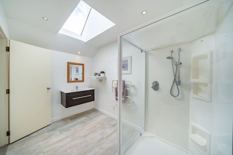 Photo of property in 30 Emerald Hill Drive, Birchville, Upper Hutt, 5018