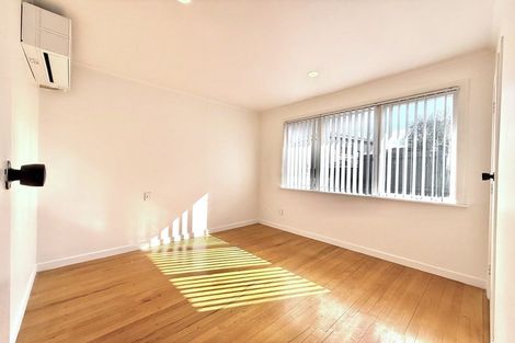 Photo of property in 38 Lyttelton Avenue, Forrest Hill, Auckland, 0620