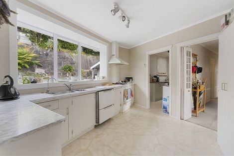 Photo of property in 335f Devon Street West, New Plymouth, 4310