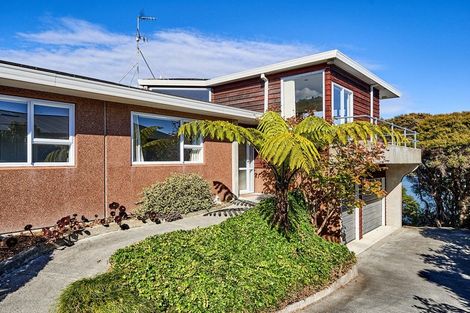 Photo of property in 56 Penryn Drive, Camborne, Porirua, 5026