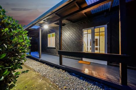 Photo of property in 18 Ohawe Terrace, Ohawe, Hawera, 4671