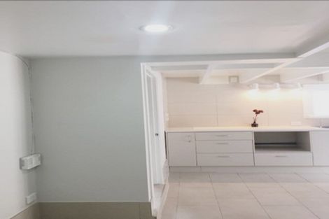 Photo of property in 6 Peach Road, Glenfield, Auckland, 0629