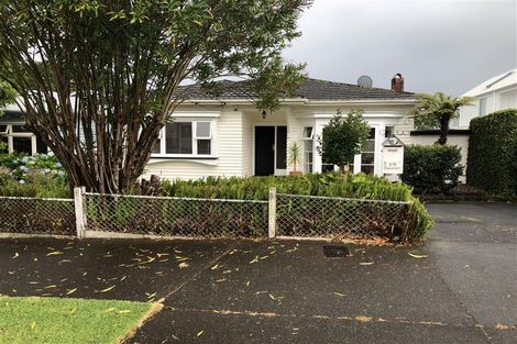 Photo of property in 19 Lemington Road, Westmere, Auckland, 1022