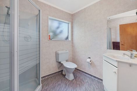 Photo of property in 40 Rauparaha Street, Waikanae Beach, Waikanae, 5036